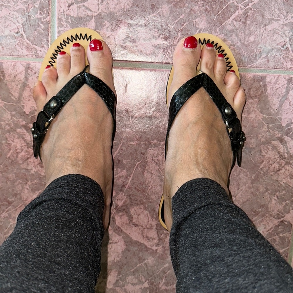 Nine West black sandals